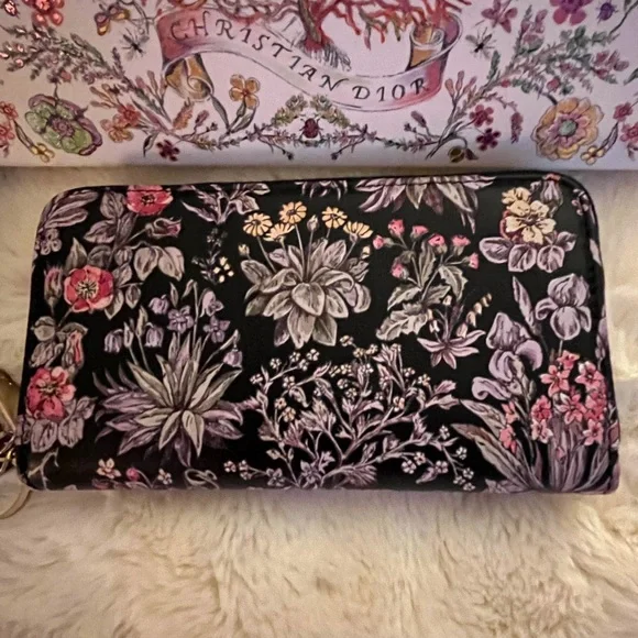 CHRISTIAN DIOR BLACK CALFSKIN PRINTED MULTICOLOR MILLEFIORI MOTIF WALLET - Picture 4 of 11